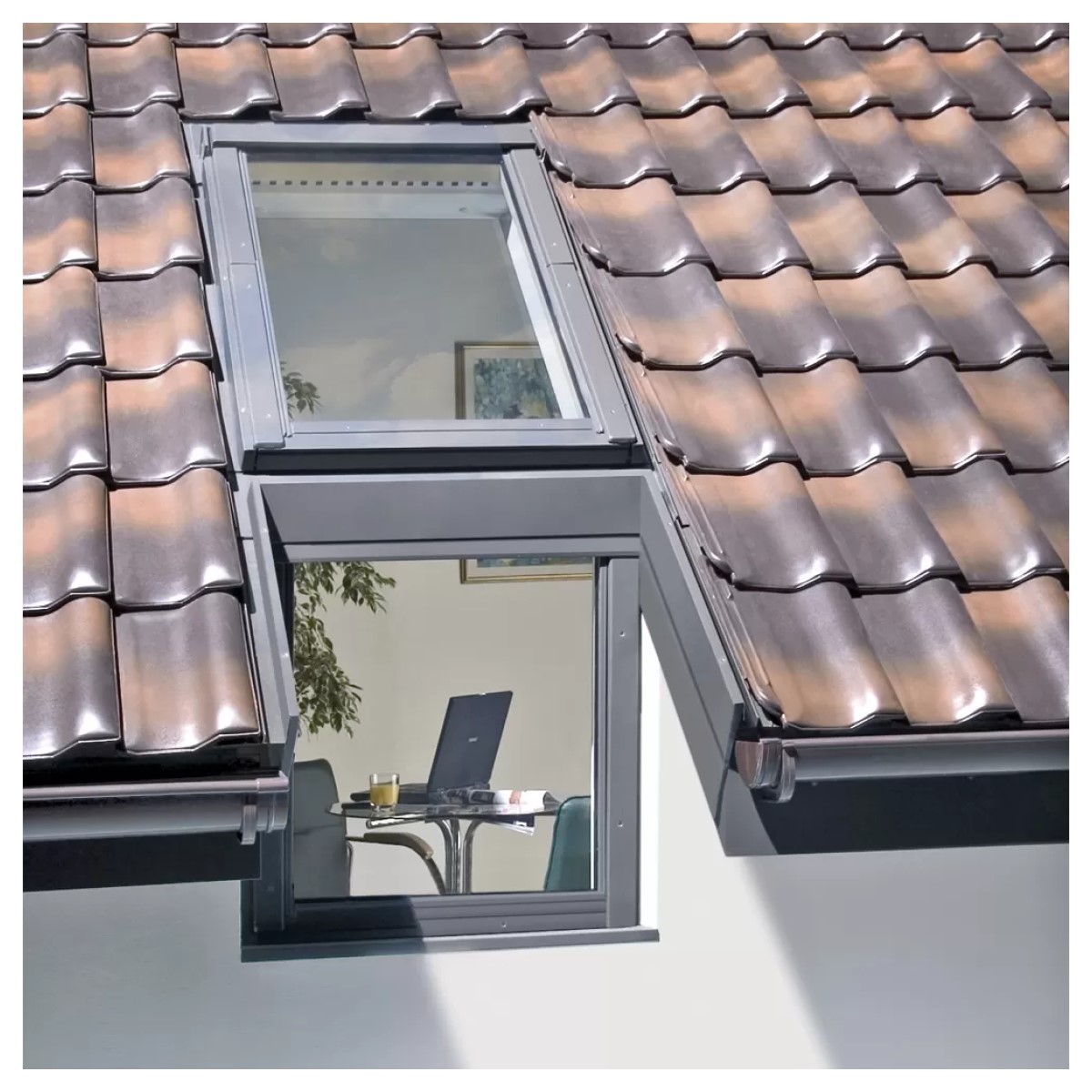 Fakro EUV/B Pieslēgums fasādes jumta logiem