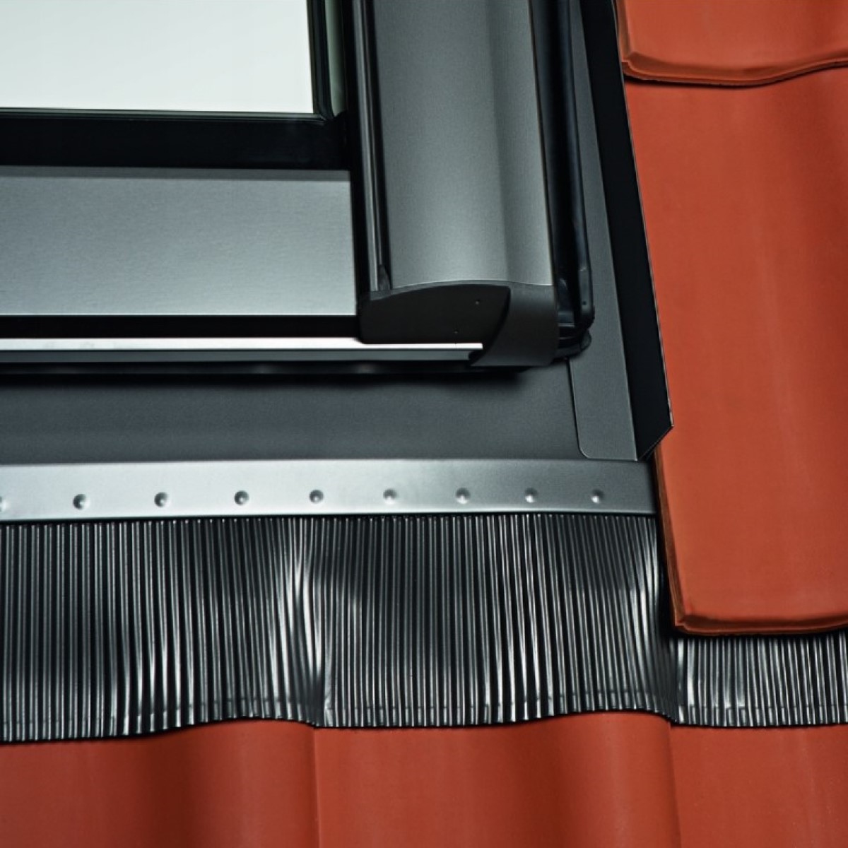 Roto EDZ Rx200SB Viļņotais pieslēgums profilam līdz 5 cm