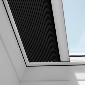 Velux FSK Energoefektīvās gaismu necaurlaidīgās žalūzijas virsgaismas logam, ar solāro vadību, 60x60cm, melnas